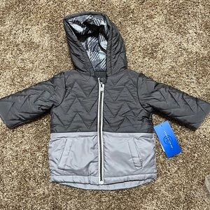 NWT Perry Ellis Boy puffer coat. 12months.